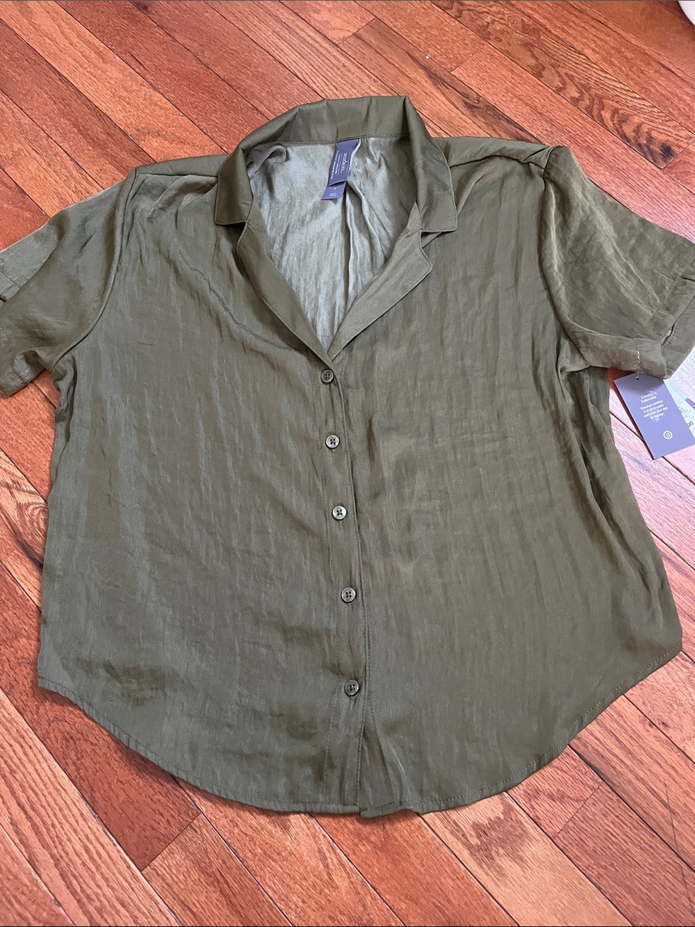 Relaxed Short-Sleeve Button Front Top - Olive